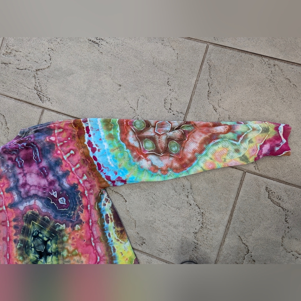 Multicolor Tie-Dye Long Sleeve Top - Picture 9 of 10
